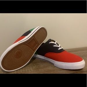 Polo Ralph Lauren
Big Boys Casual Sneakers.